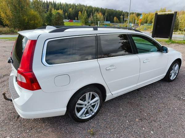 Volvo V70 Haemeenlinna - valokuva 3