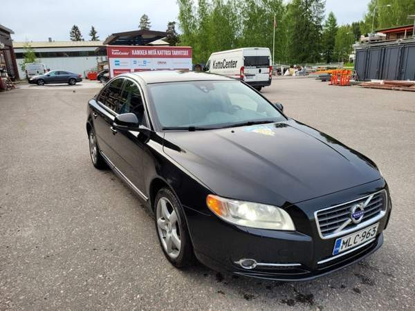 Volvo S80 Glebychevo - valokuva 1
