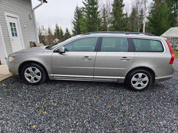 Volvo V70 Sastamala - photo 2