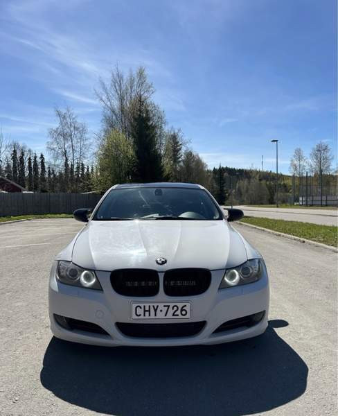 BMW 320 Järvenpää - valokuva 7