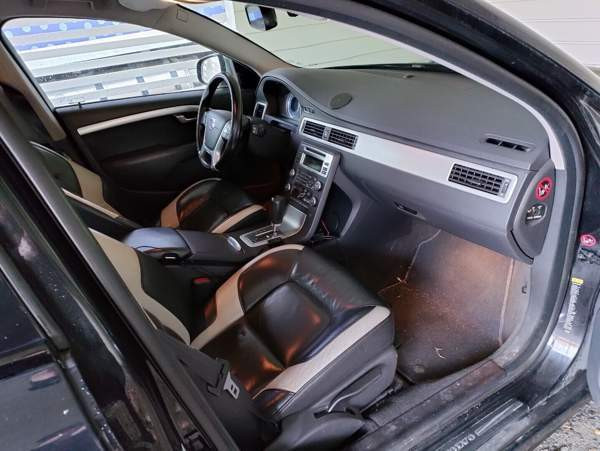 Volvo V70 Луга - изображение 6