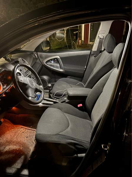 Toyota RAV4 Somero - photo 8