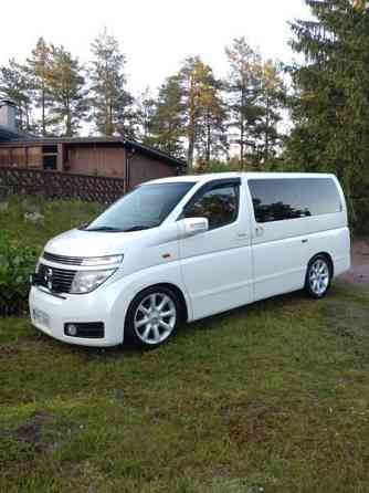 Nissan Elgrand Хамина