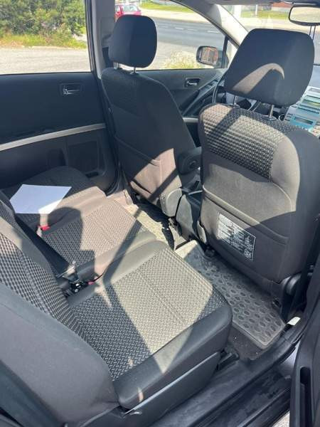 Toyota Corolla Verso Turtkul - valokuva 5