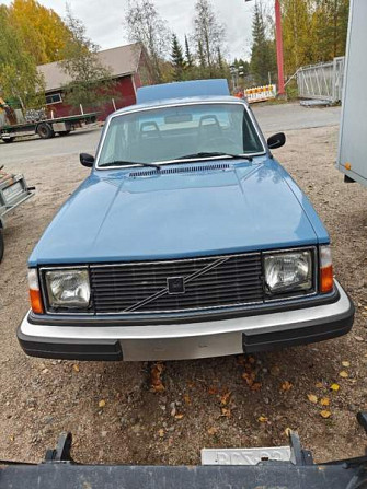 Volvo 244 Jyvaeskylae - valokuva 1