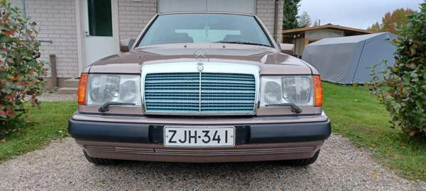 Mercedes-Benz 280 Haemeenlinna - photo 4