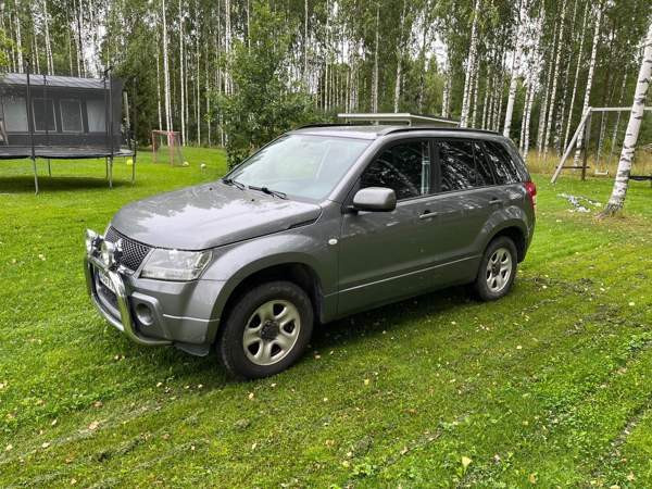 Suzuki Grand Vitara Joutseno - valokuva 1