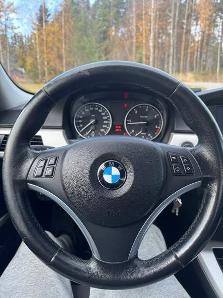 BMW 318 Alavus - valokuva 8