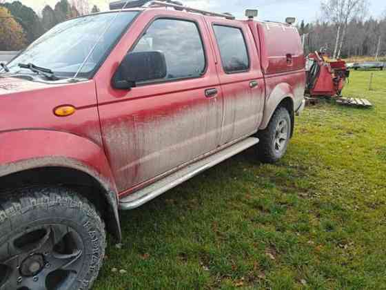 Nissan Navara Tornio