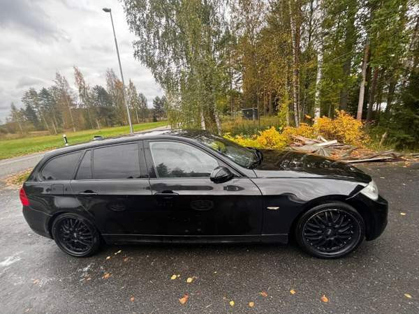 BMW 325 Mikkeli - valokuva 6