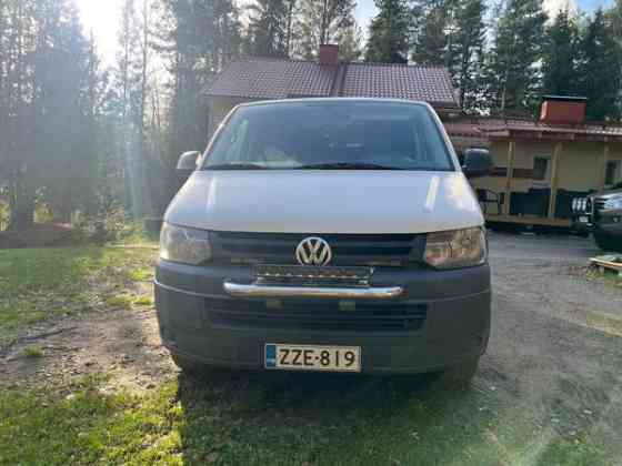 Volkswagen Transporter Ugleural'skiy