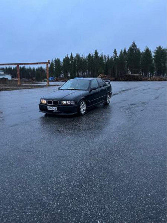 BMW 323 Vaala - valokuva 4