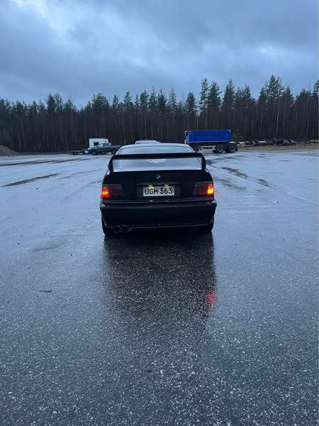 BMW 323 Vaala - valokuva 7