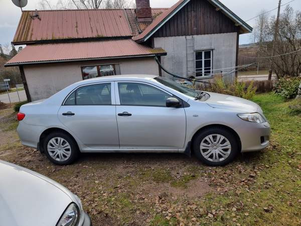 Toyota Corolla Liljendal - valokuva 2