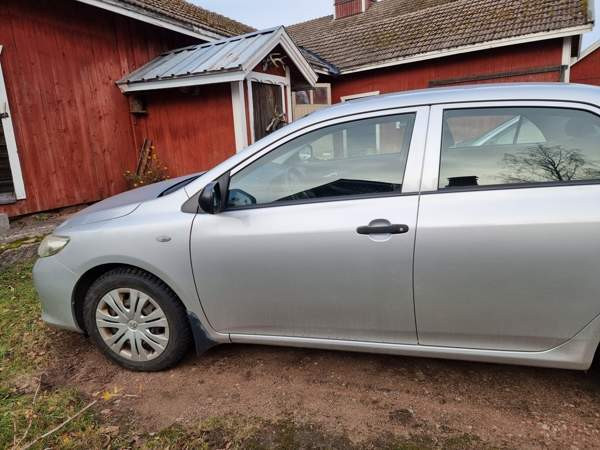 Toyota Corolla Liljendal - valokuva 5