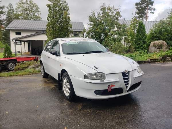 Alfa Romeo 147 Jyvaeskylae - valokuva 2