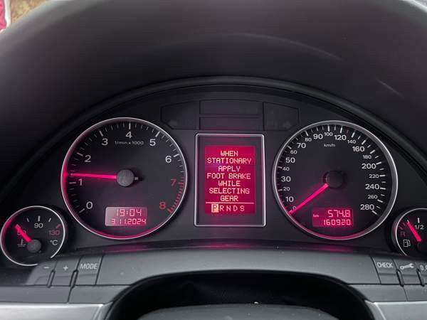 Audi A4 Sarov - valokuva 2