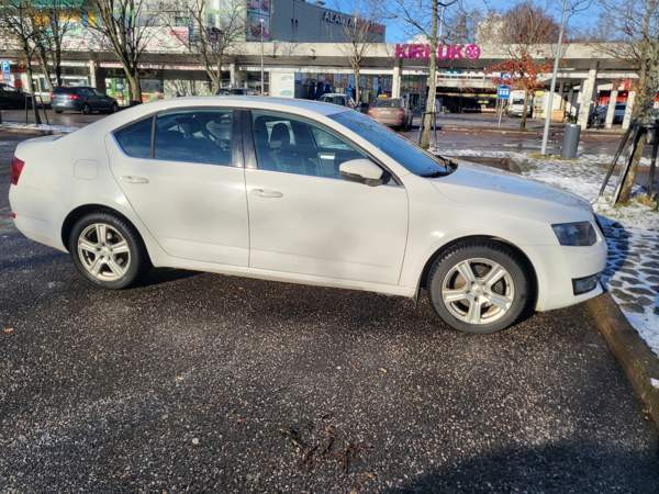 Skoda Octavia Helsinki - valokuva 8