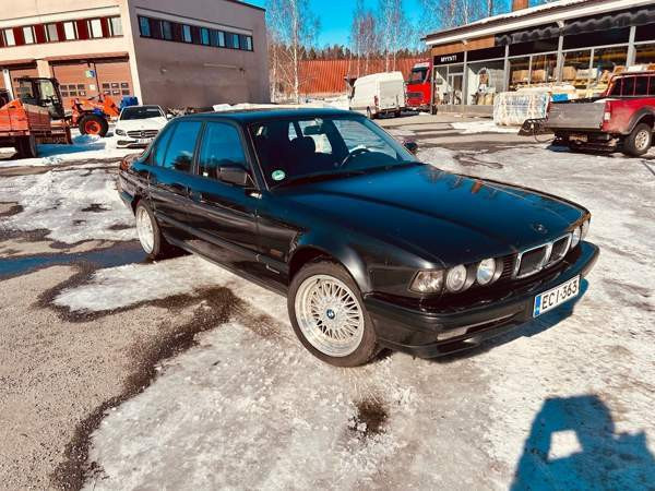 BMW 750 Valkeakoski - valokuva 2