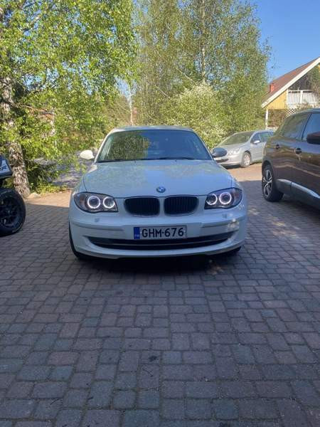 BMW 118 Lieto - valokuva 2