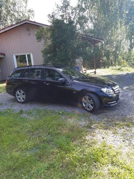 Mercedes-Benz 220 Keuruu - valokuva 4