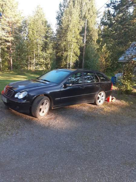 Mercedes-Benz 220 Keuruu - valokuva 6