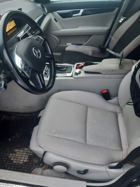 Mercedes-Benz 220 Keuruu - valokuva 2