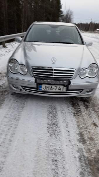 Mercedes-Benz 180 Sodankylä - изображение 1