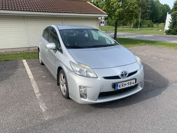 Toyota Prius Kaarina - valokuva 1