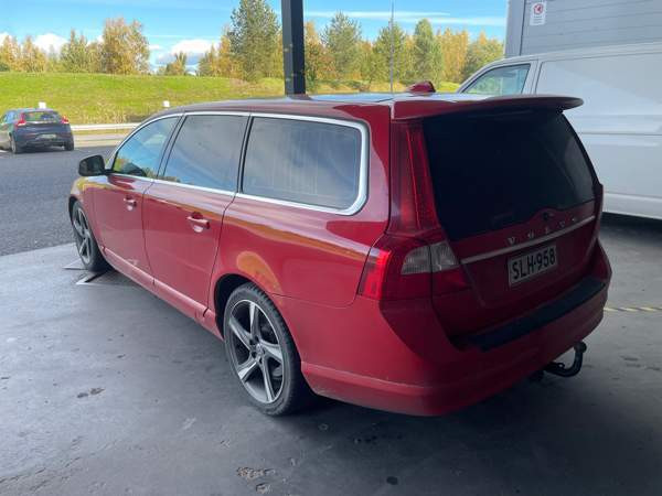 Volvo V70 Kuusamo - valokuva 5