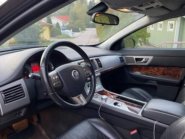 Jaguar XF Helsinki - valokuva 8