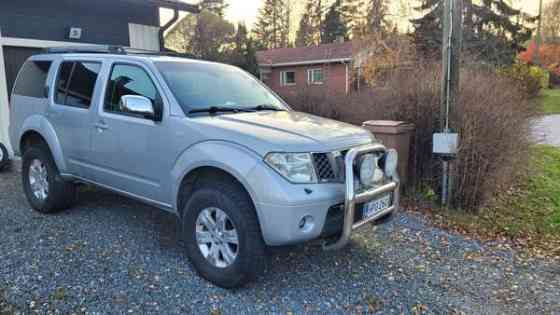 Nissan Pathfinder Macau