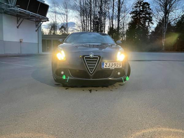 Alfa Romeo Giulietta Вантаа - изображение 6