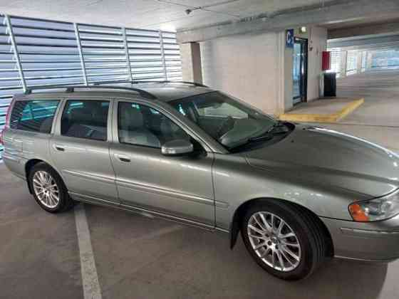 Volvo V70 Турткуль