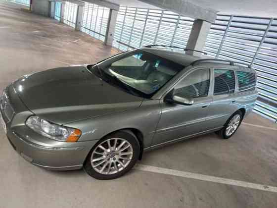 Volvo V70 Турткуль