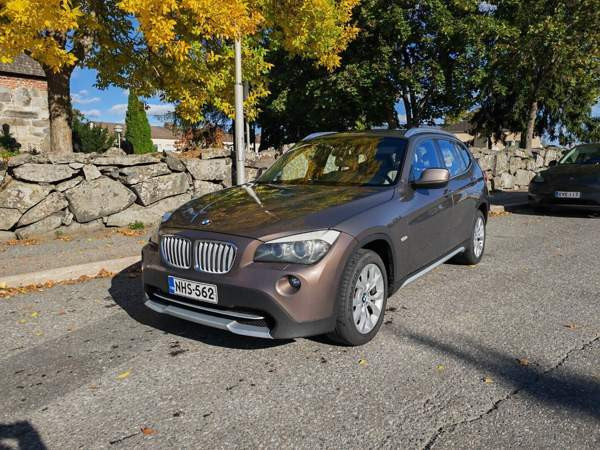 BMW X1 Tampere - valokuva 1