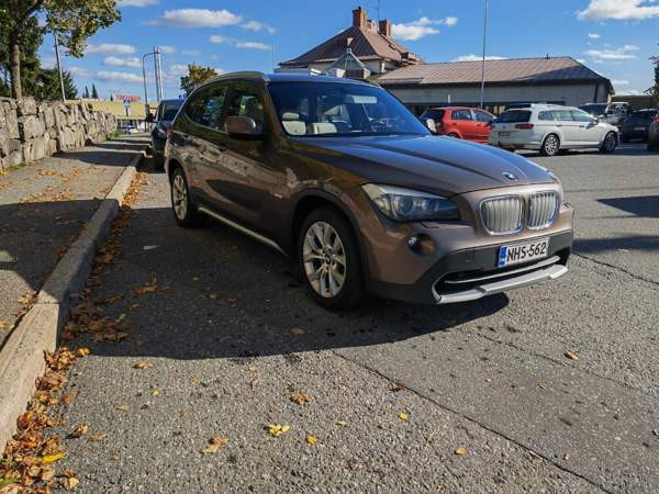 BMW X1 Tampere - valokuva 2