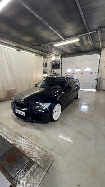 BMW 335 Vantaa - photo 1