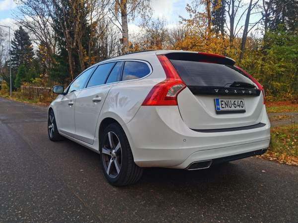 Volvo V60 Нурмиярви - изображение 3