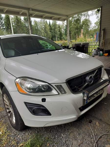 Volvo XC60 Tornio - valokuva 1