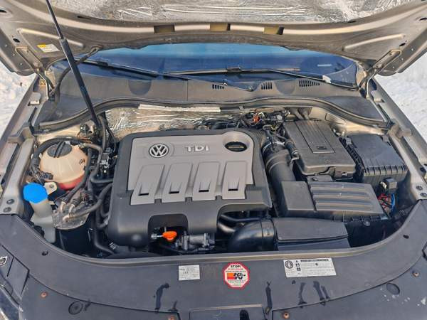 Volkswagen Passat Hafnarfjoerdur - valokuva 2