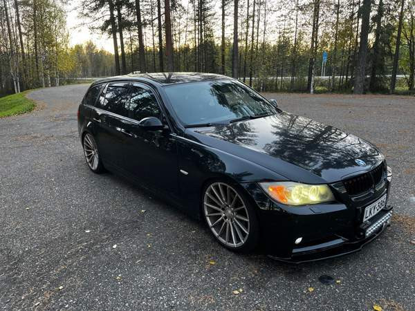 BMW 325 Suomussalmi - valokuva 2