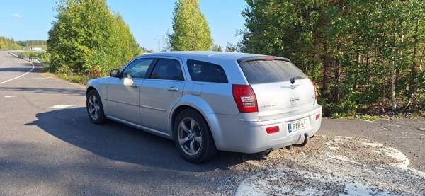 Chrysler 300C Luumäki - valokuva 5