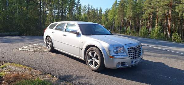 Chrysler 300C Luumäki - valokuva 3