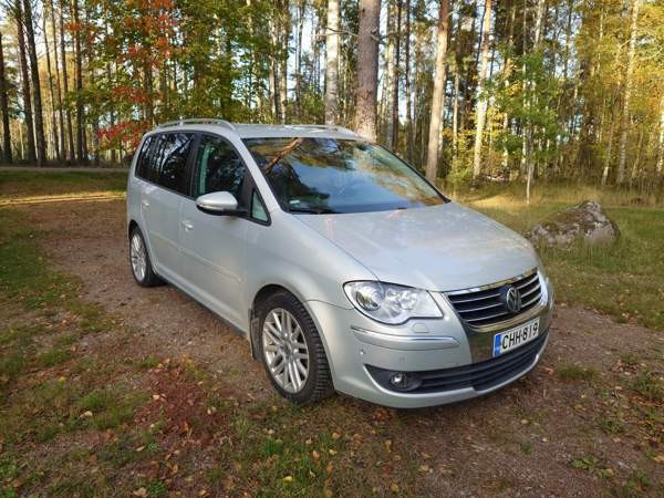Volkswagen Touran Askainen - изображение 2