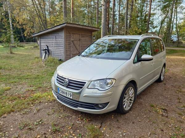 Volkswagen Touran Askainen - изображение 7