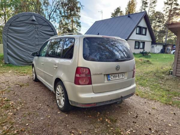 Volkswagen Touran Askainen - изображение 5