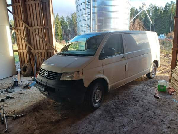 Volkswagen Transporter Utajärvi - valokuva 1