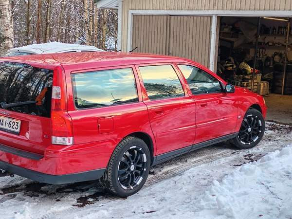 Volvo V70 Loppi - valokuva 3