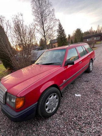 Mercedes-Benz 300 Glebychevo - valokuva 2